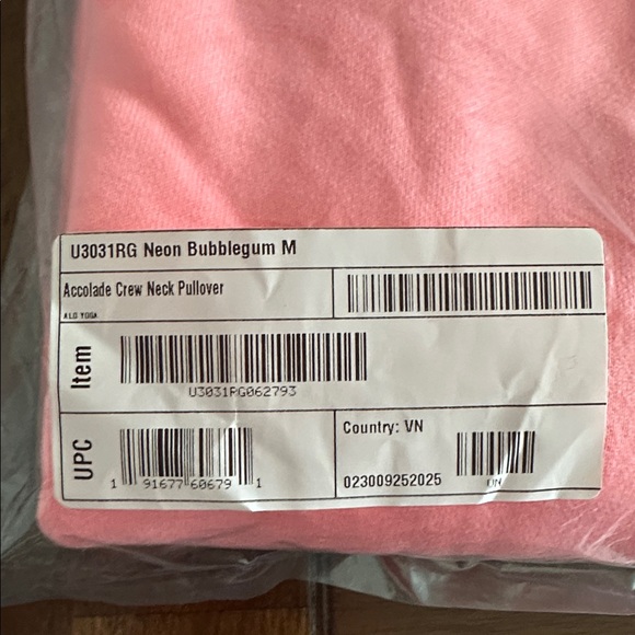 🆕 Neon Bubblegum Crew Neck Pullover 🆕 - Picture 4 of 7